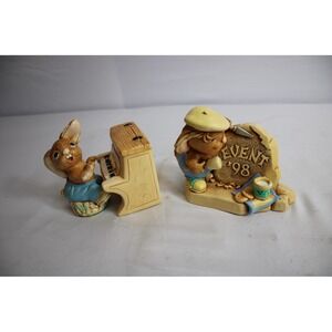 Pendelfin Event '98 Rabbit Carver Sculpture Figurine Made in England